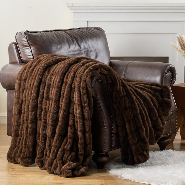 Battilo Brown Rabbit Faux Fur Throw Blanket for Couch, Soft Fluffy Ruched Fur Blanket, Cozy Thick Warm Fuzzy Decorative Mink Blanket for Bed Chair Sofa 50"x60"(Tip Dye Chocolate)