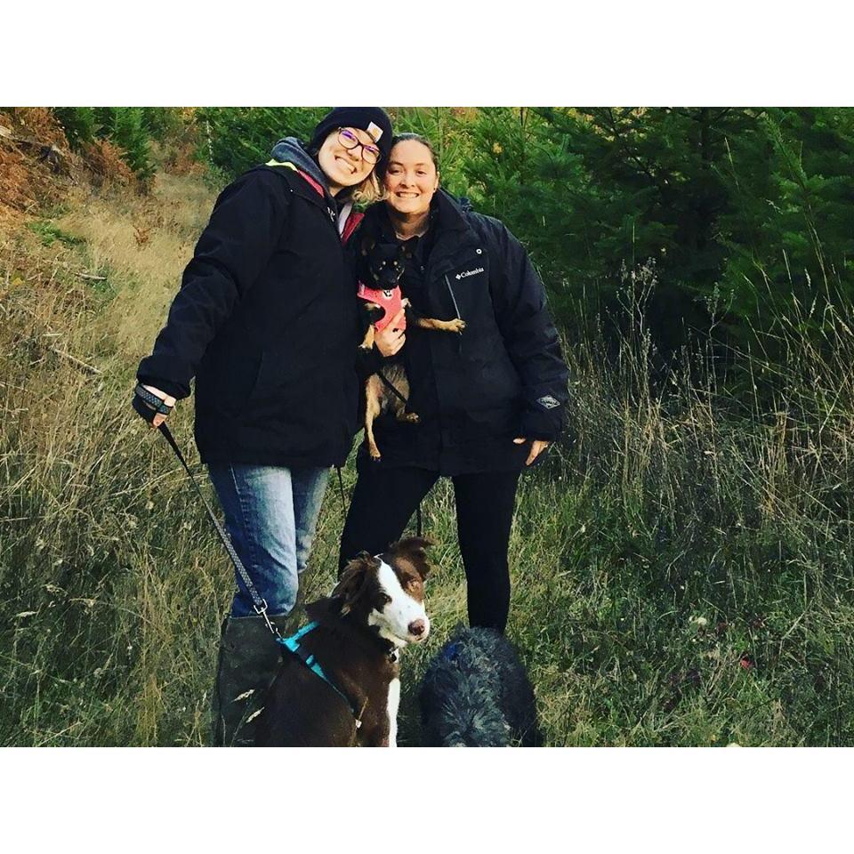 Hiking around in Oregon with our pups and friends! (2018)