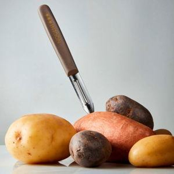 OXO Good Grips Pro Swivel Peeler