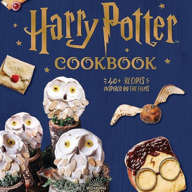 The Official Harry Potter Cookbook: 40+ Recipes Inspired by the Films