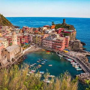 Hiking pass in Cinque Terre