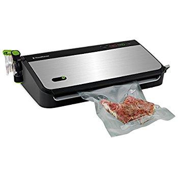FoodSaver V2244 Vacuum Sealing System with Starter Kit