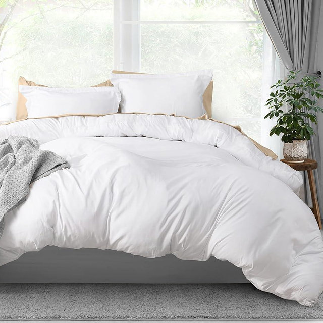 Utopia Bedding Duvet Cover Full Size Set with 2 Pillow Shams, 3 Pieces Comforter Cover with Zipper Closure, Ultra Soft Brushed Microfiber, 80 X 90 Inches (Full, White)