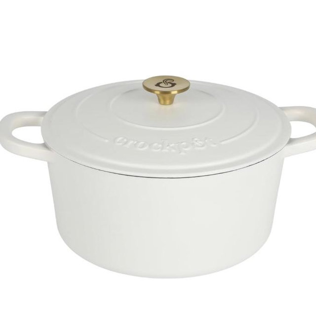 Crock-Pot Artisan 5-Quart Round Dutch Oven – Matte Linen White with Gold Knob, Enameled Cast Iron Cookware