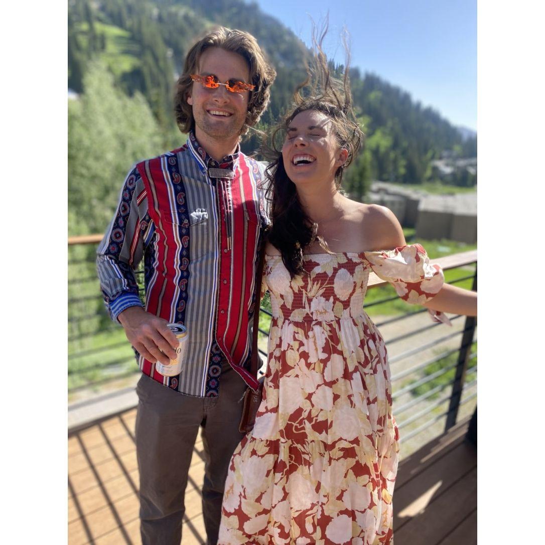 Windy wedding fun!!