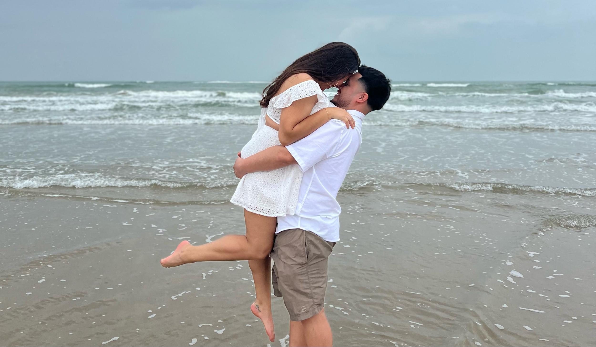 The Wedding Website of Karissa Martinez and Roberto Salazar