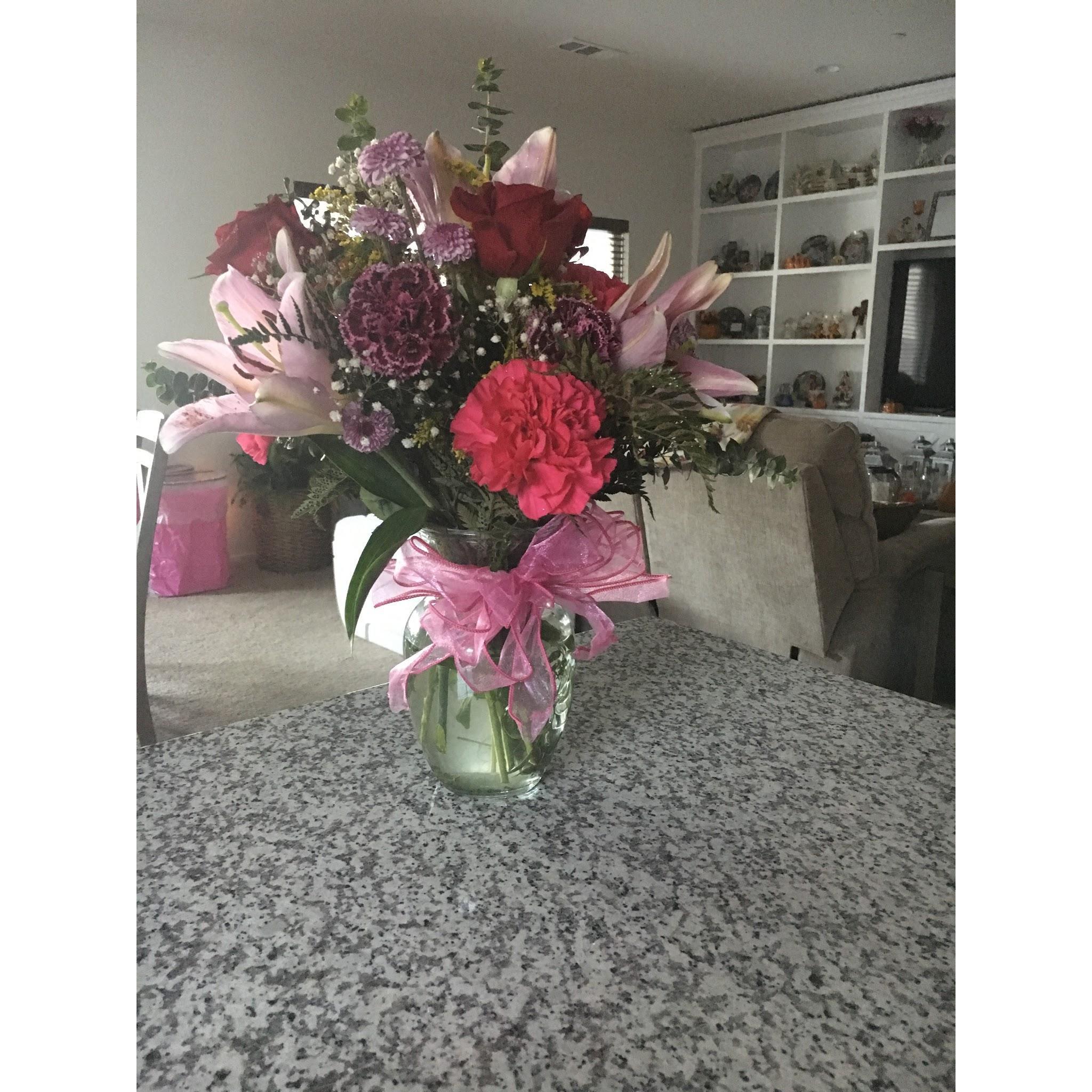 Fonzo got me these flowers for our pre-anniversary!