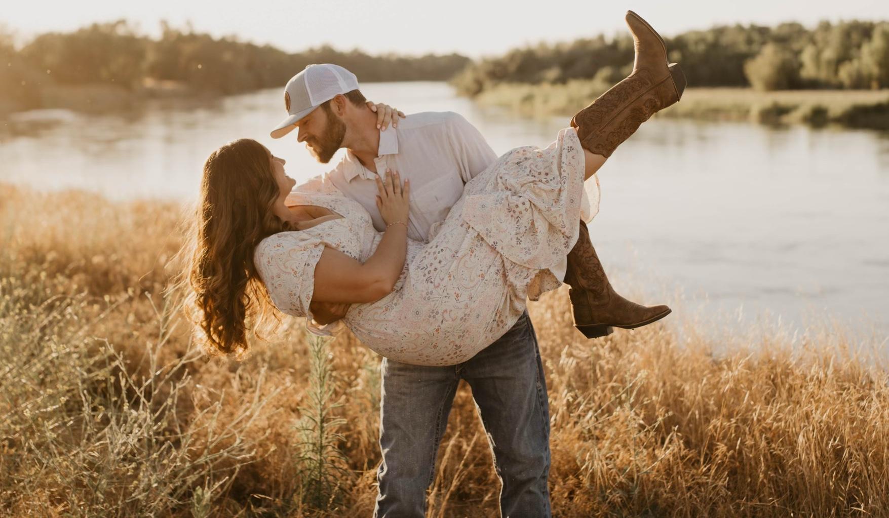 The Wedding Website of Isabella Henderson and Alex Wunsch