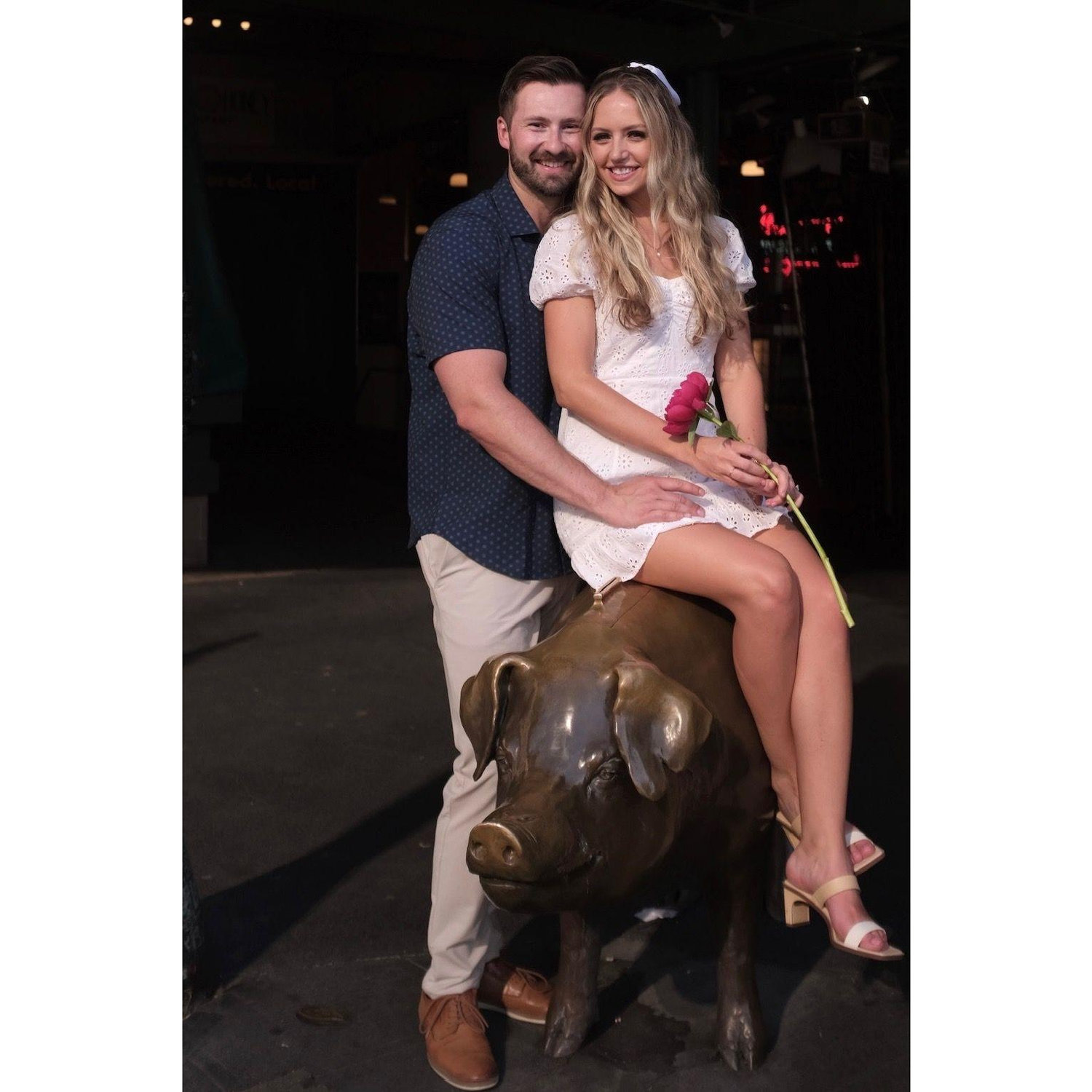 The famous Pike Place Market piggy bank!