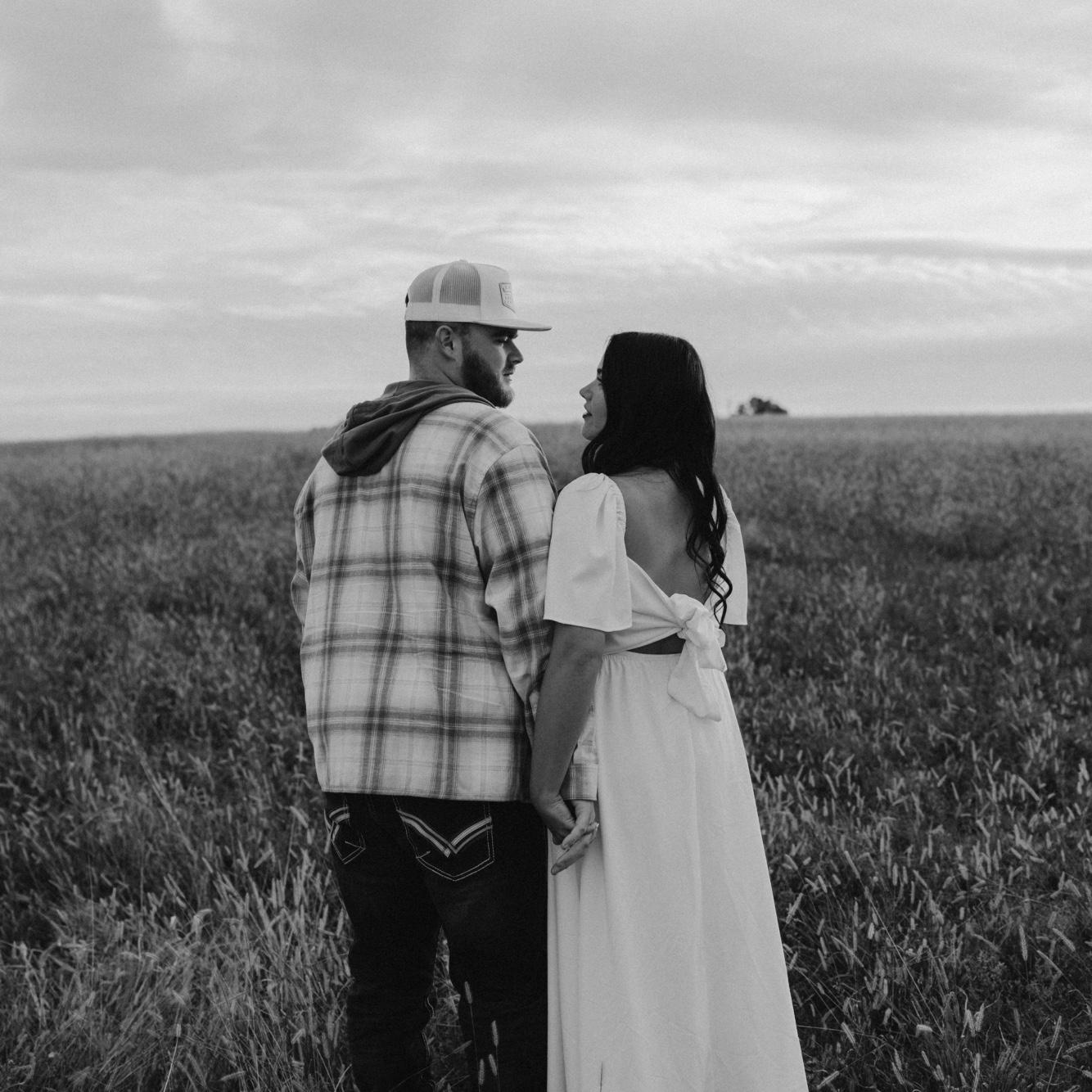 No, I will not get enough of our engagement pictures so enjoy the thousands I put in here I know I do. 😍