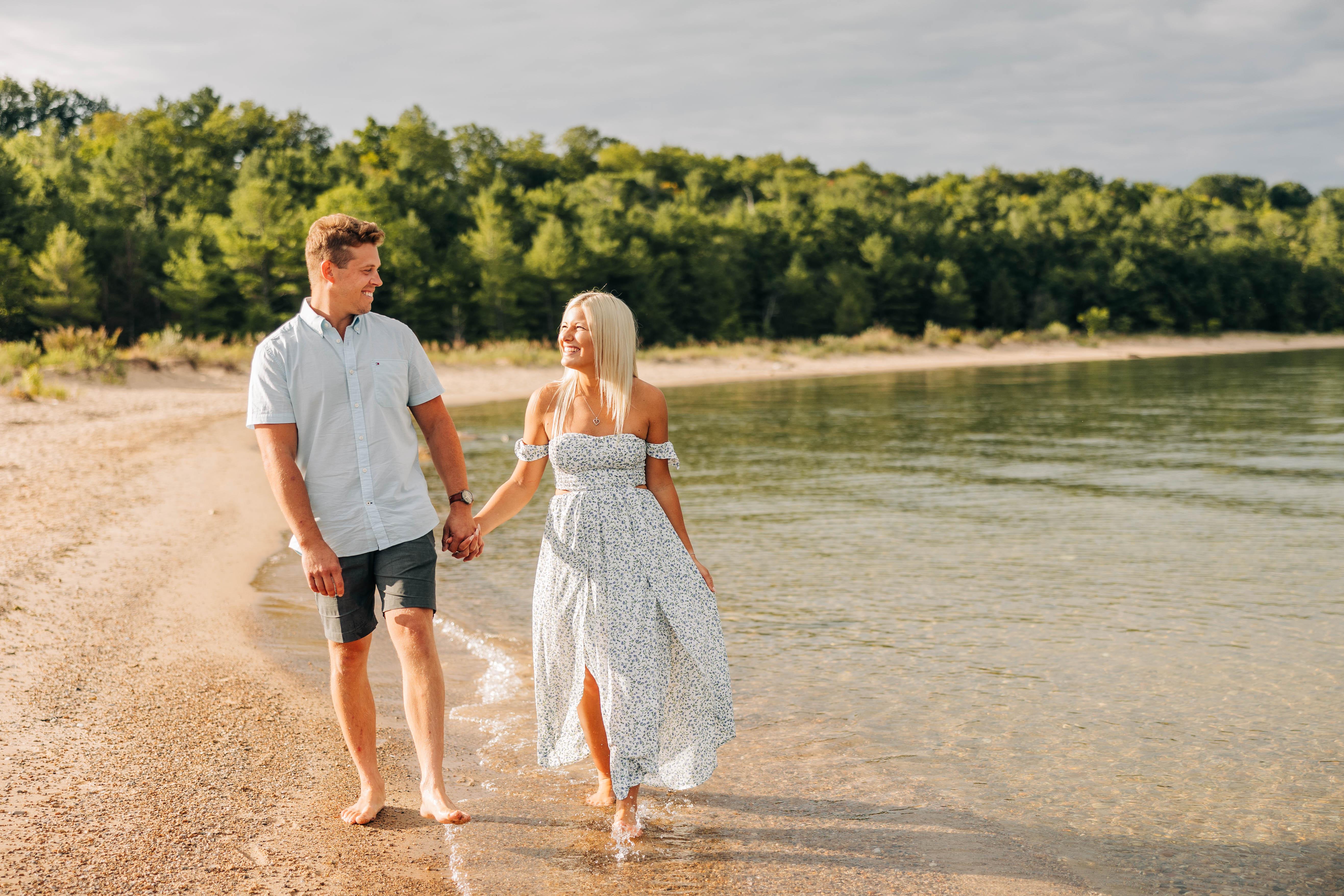 The Wedding Website of Abigail Hultgren and Ryan Adams