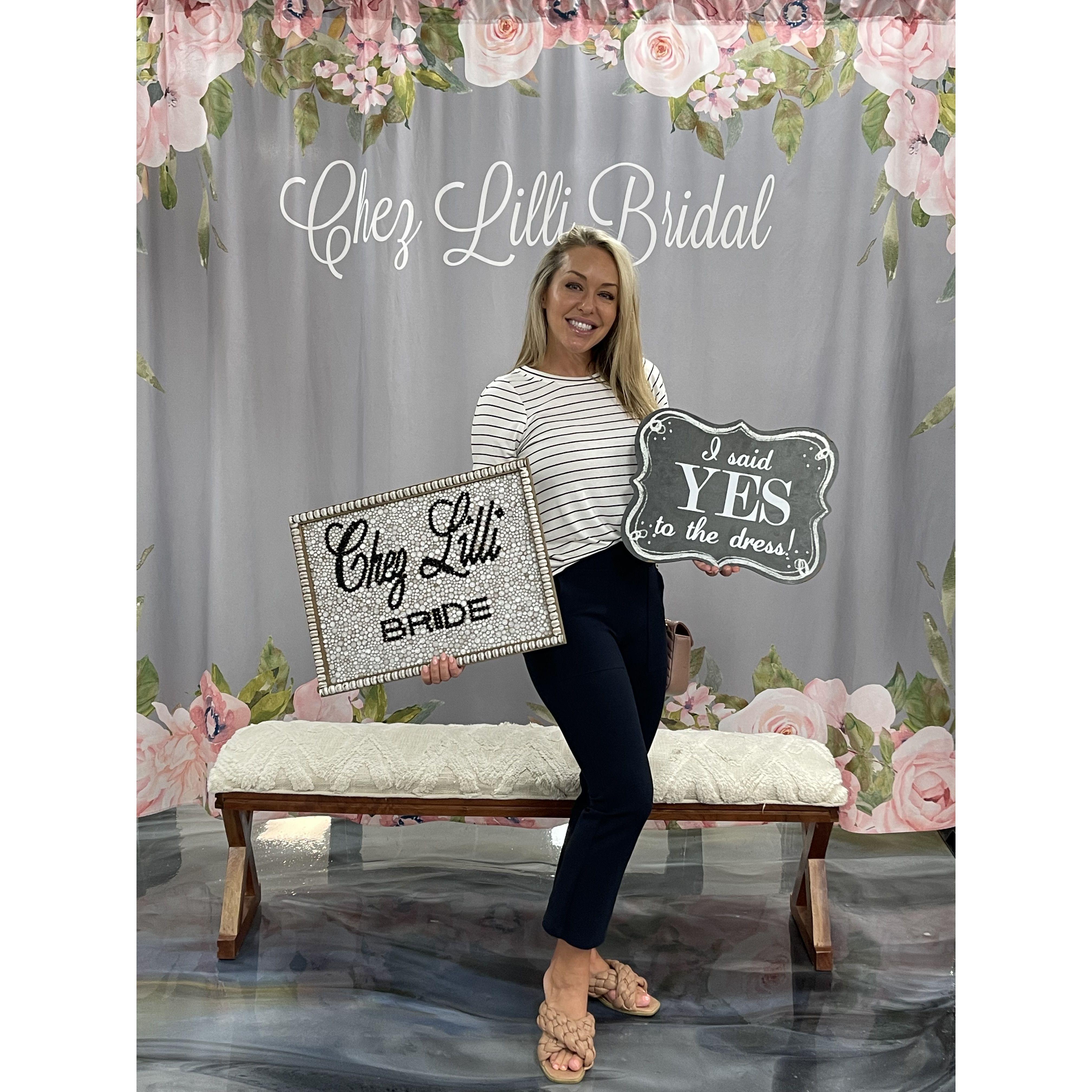 Where I found my dress, Chez Lilli, in Houma Louisiana!!