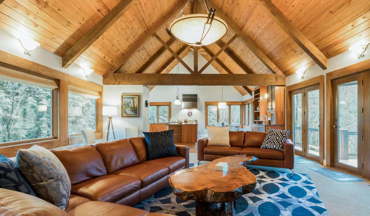 Hero Slideshow Image 4