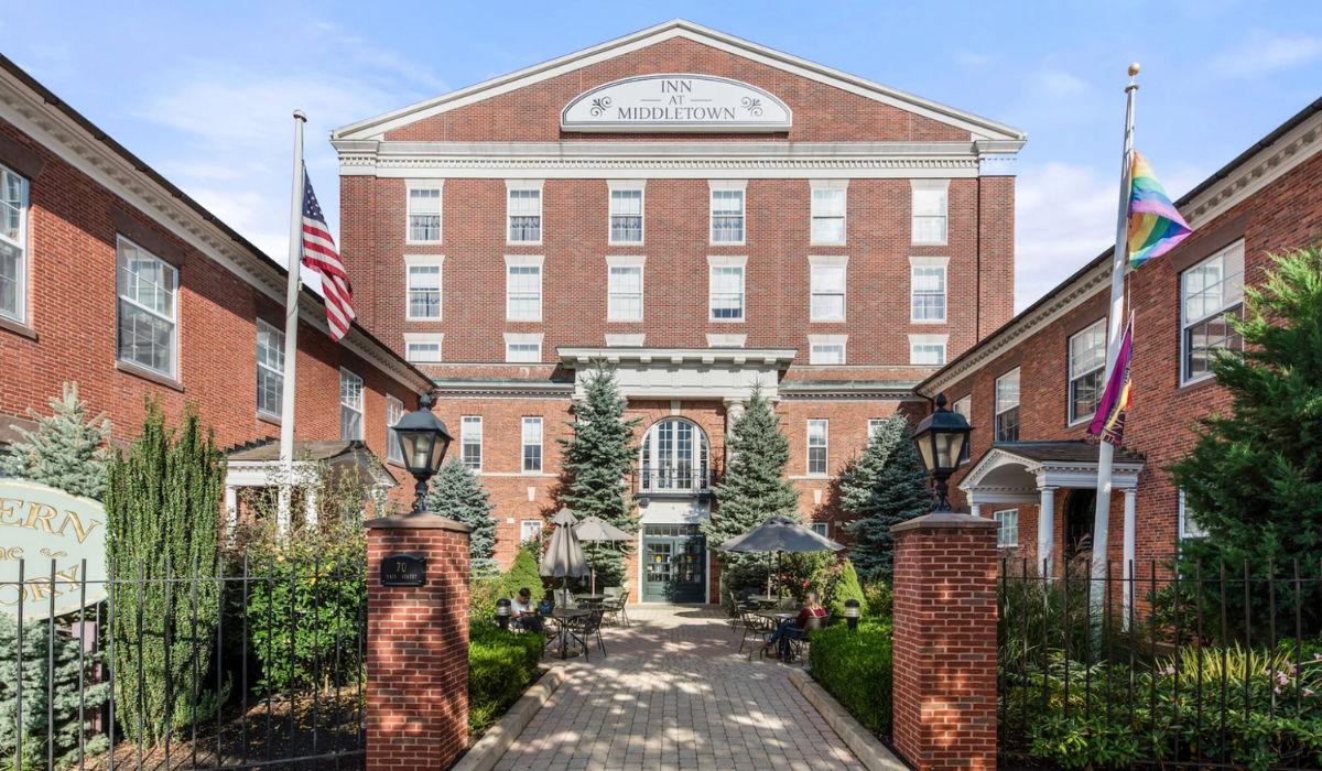 The Wedding Website of Alyssa Marini and Jessica Dubbioso