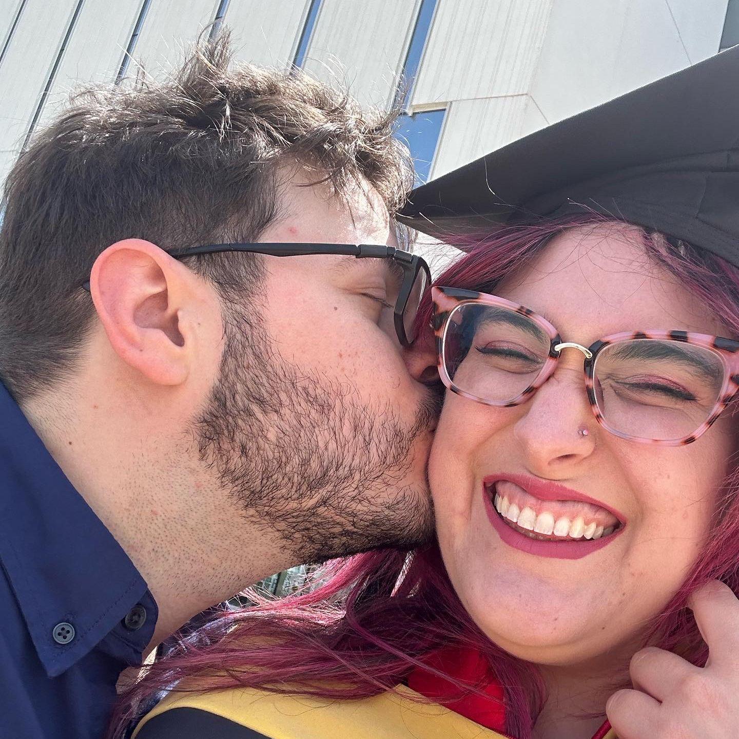 A congratulatory kiss for graduation!