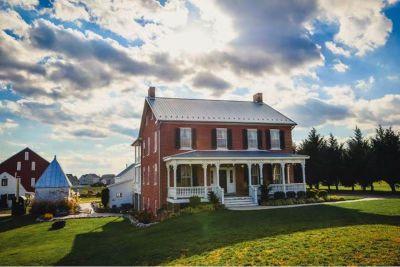 The Wedding Website of Lauren Downing and Catlin Lathem
