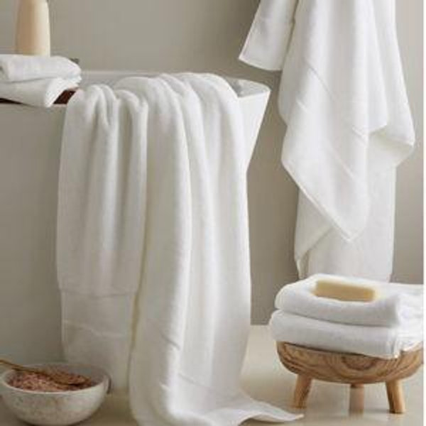 Turkish Ultra Luxe Plush Bath Towel Bundle in White