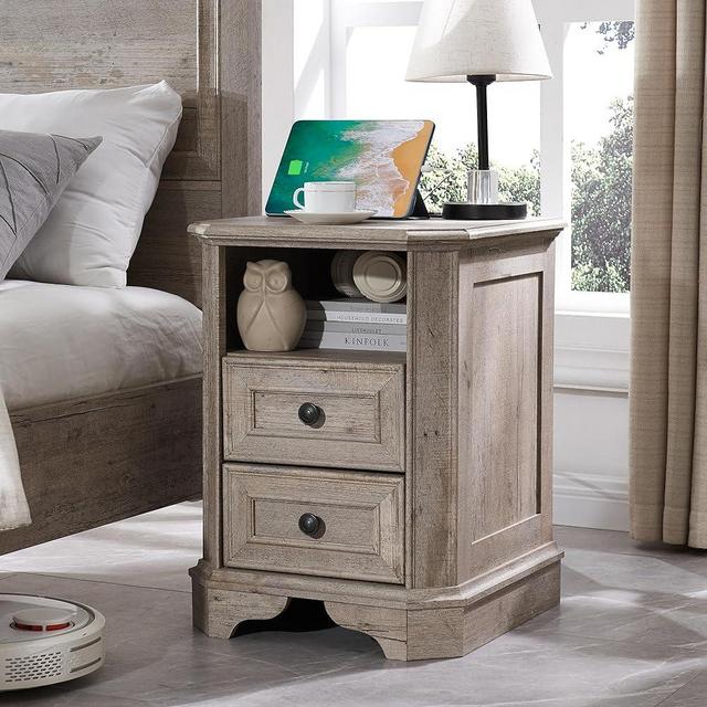 T4TREAM Vintage Nightstand with Charging Station, 18" Farmhouse End Table with 2 Drawers, Wood Side Table, Bedside Cabinet for Bedroom, Living Room (Light Rustic Oak)