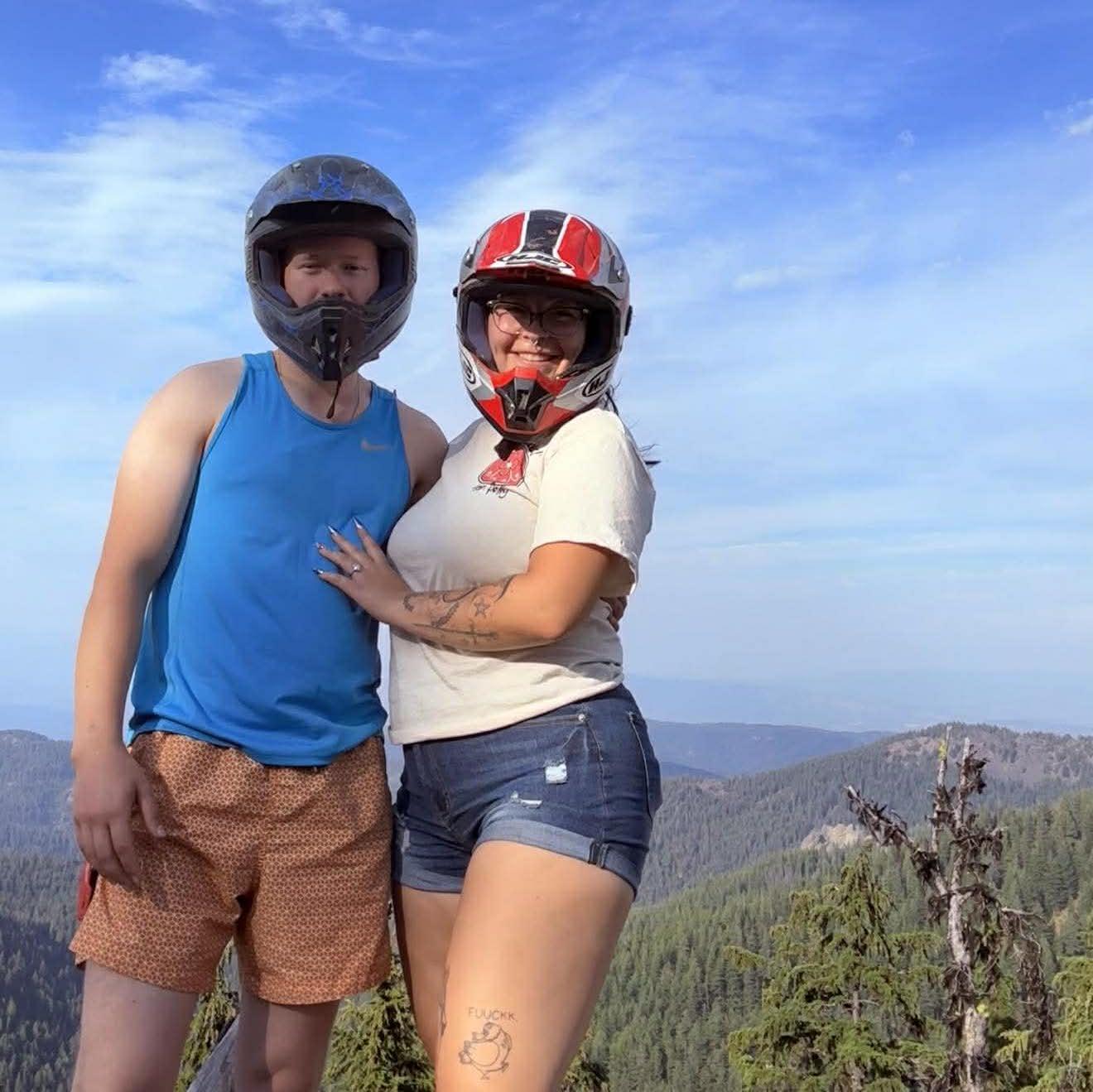 Riding to the top of Quartz Mountain