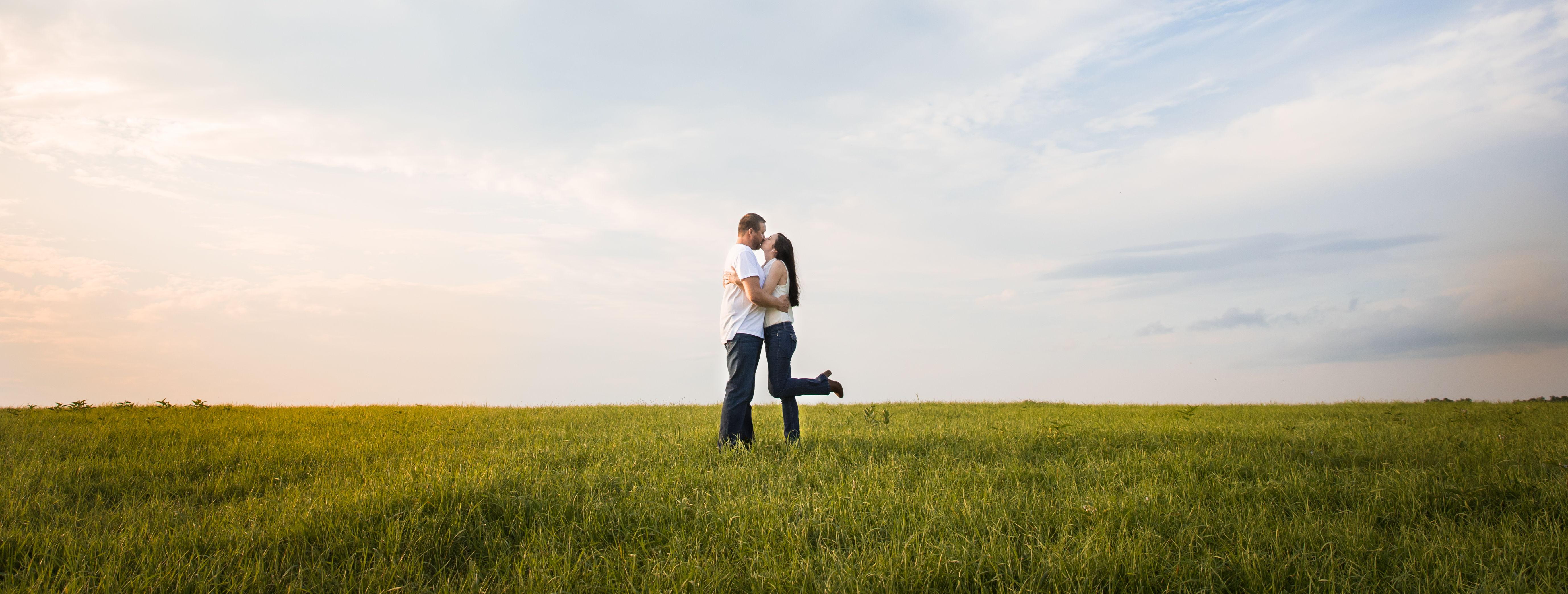 The Wedding Website of Lindsay Mickelson and Mitchell Beatty