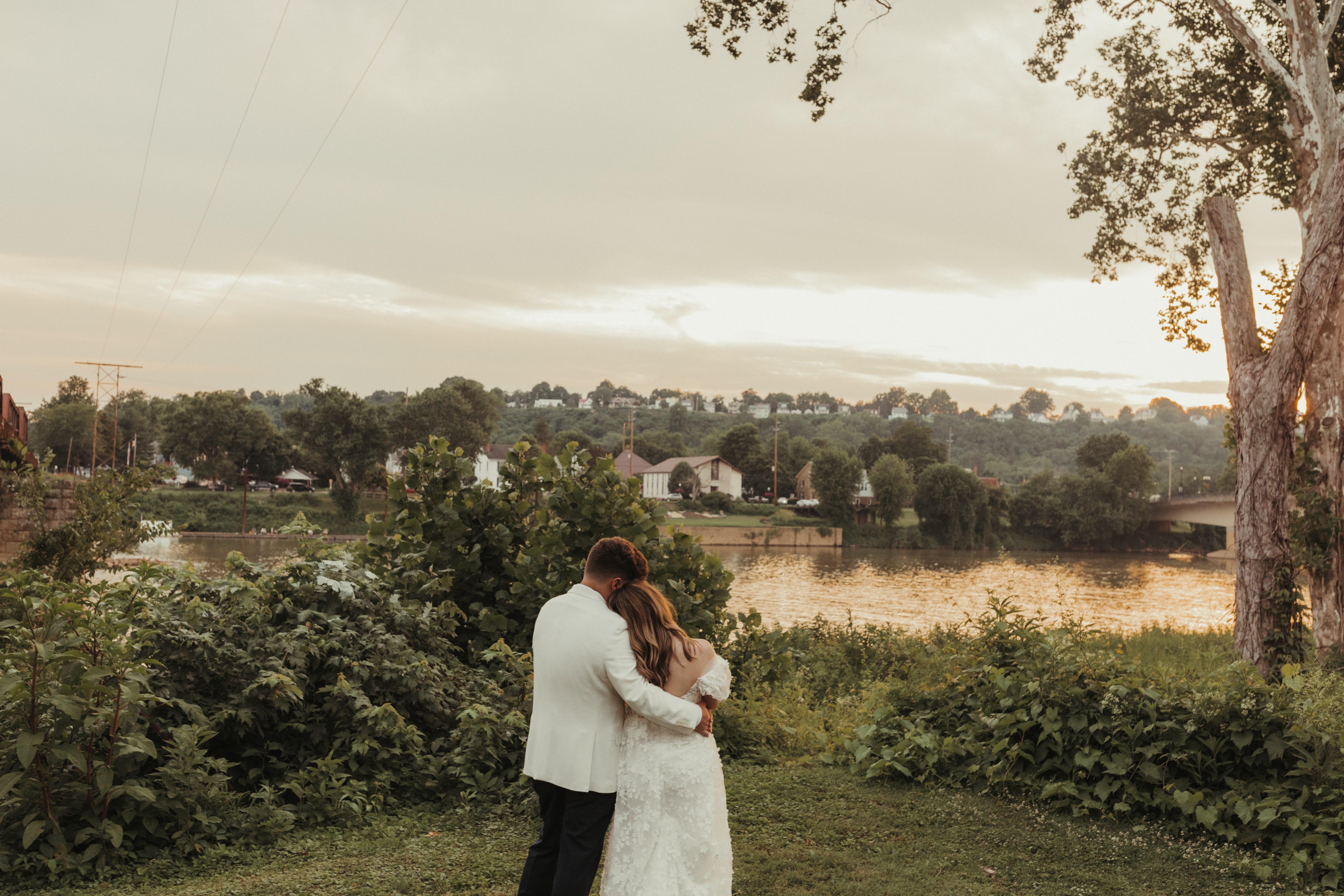 The Wedding Website of Jordyne Higginson and Tyler Fouss