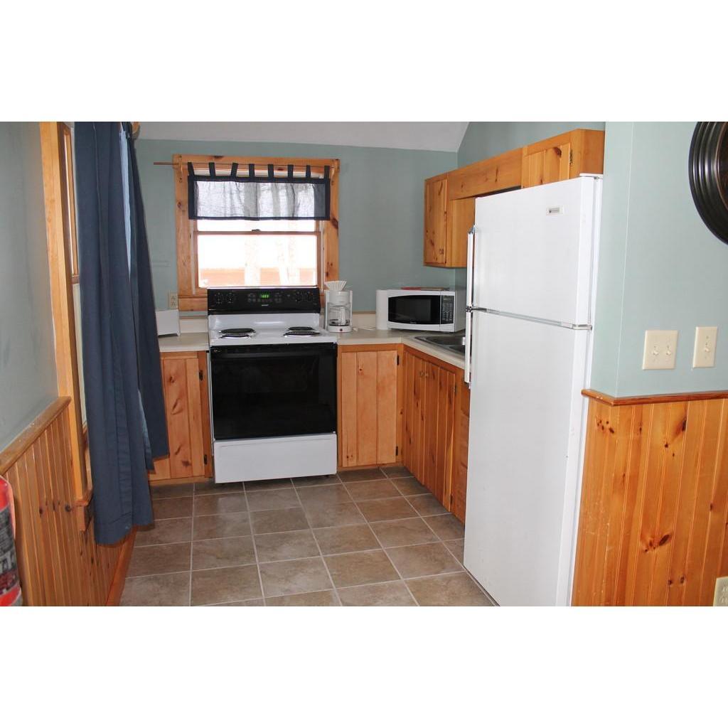 Lakeside Cabins kitchen