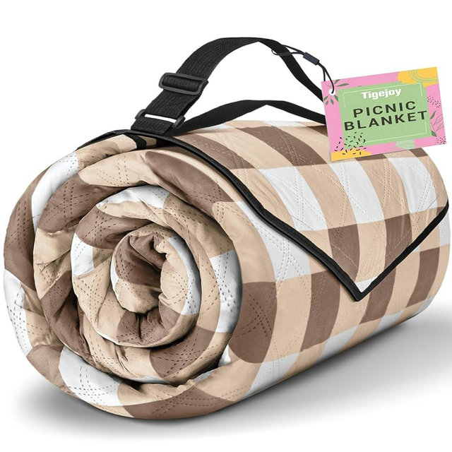 TigeJoy Extra Large Picnic Blanket Waterproof Foldable 80''x80'', Outdoor Picnic Mat Beach Blanket Sandproof for Park, Grass, Travel, Hiking, Camping Essentials, Gingham Picnic Blanket