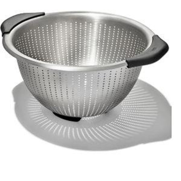 Stainless Steel Colander, 5 qt. Capacity, Strainer with Non-Slip Handles