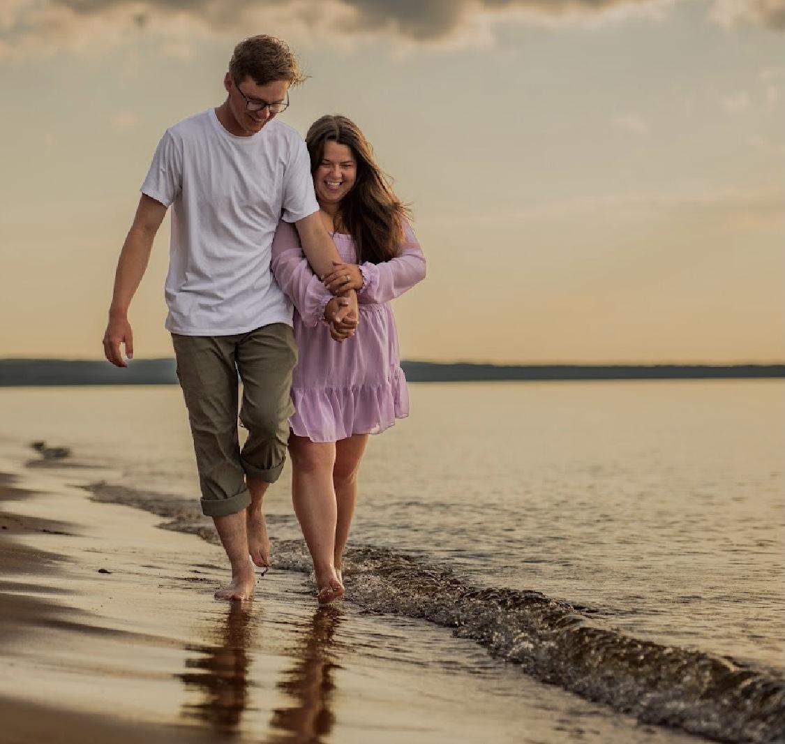 The Wedding Website of Leanne Bentley and Alex Kleiber