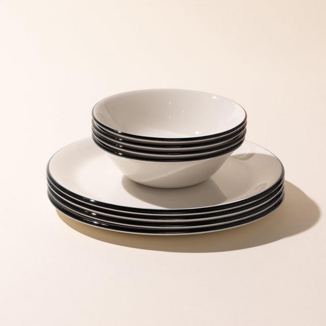 The Tabletop Set: 4 Dinner Plates, 4 Side Bowls