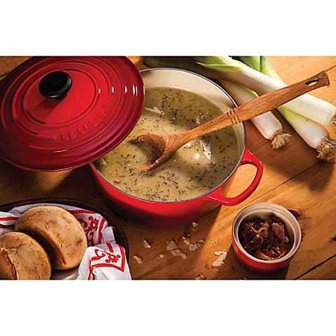 Le Creuset® Signature 5.5 qt. Round Dutch Oven in Caribbean