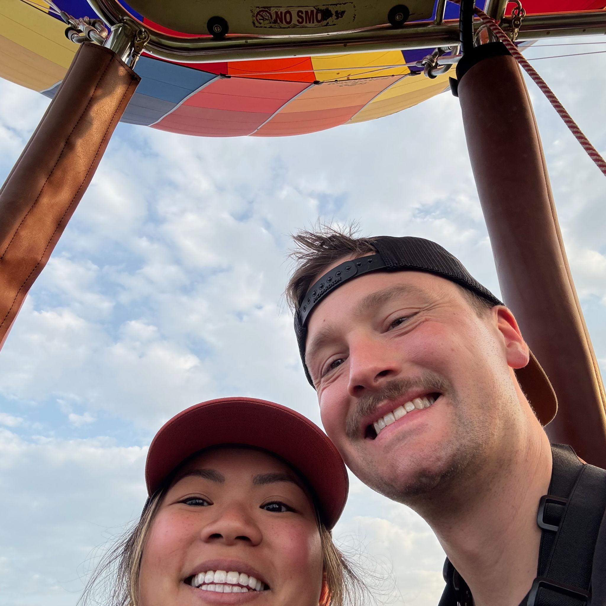 Ryan surprised Ab for a hot air ballon ride in Africa for her 30th