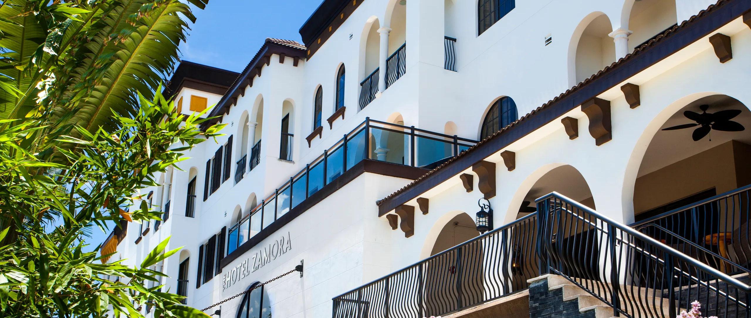 The Wedding Website of Raquell Muñiz and Brian Tran-Dac