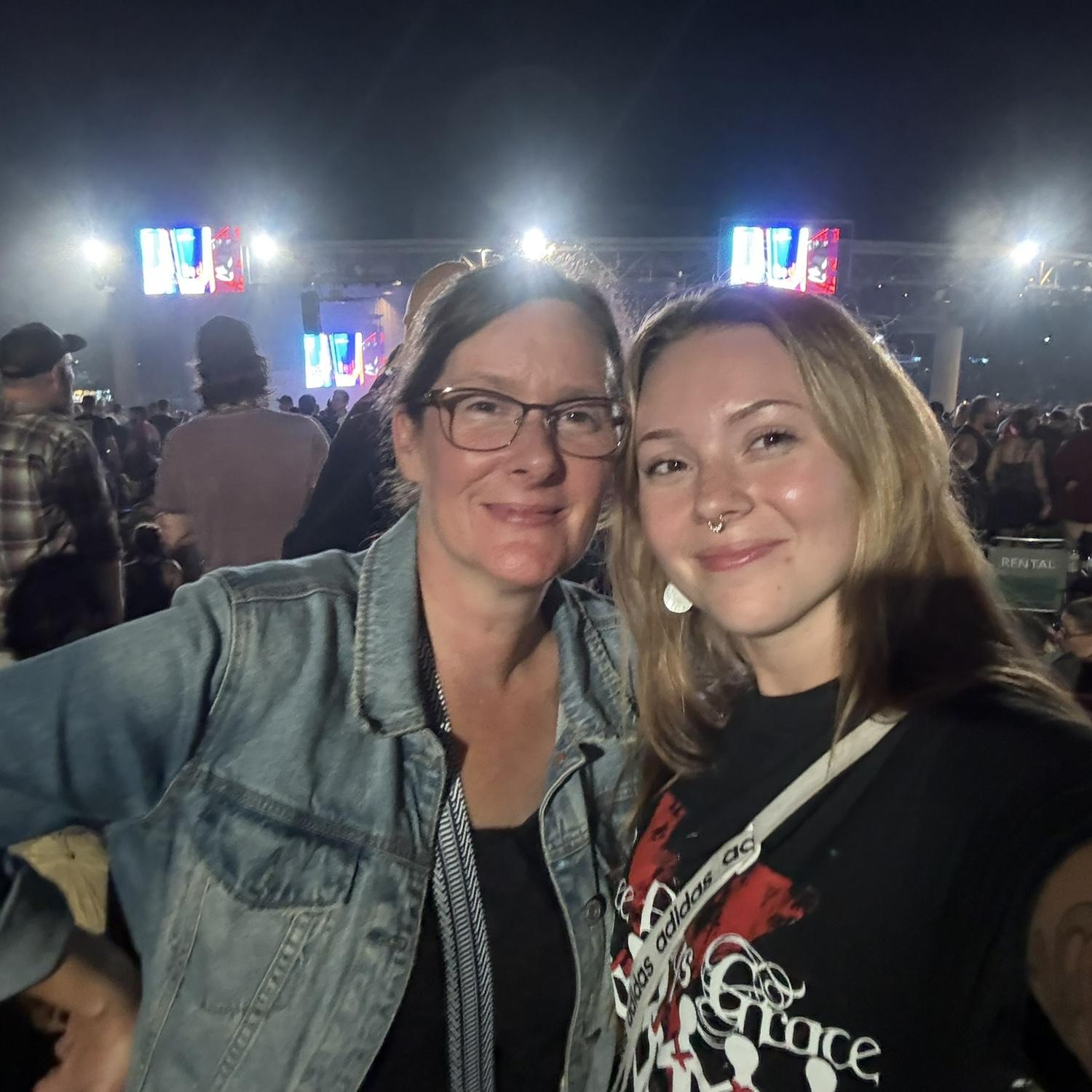 Went to see Three Days Grace and Breaking Benjamin with Haley's parents!