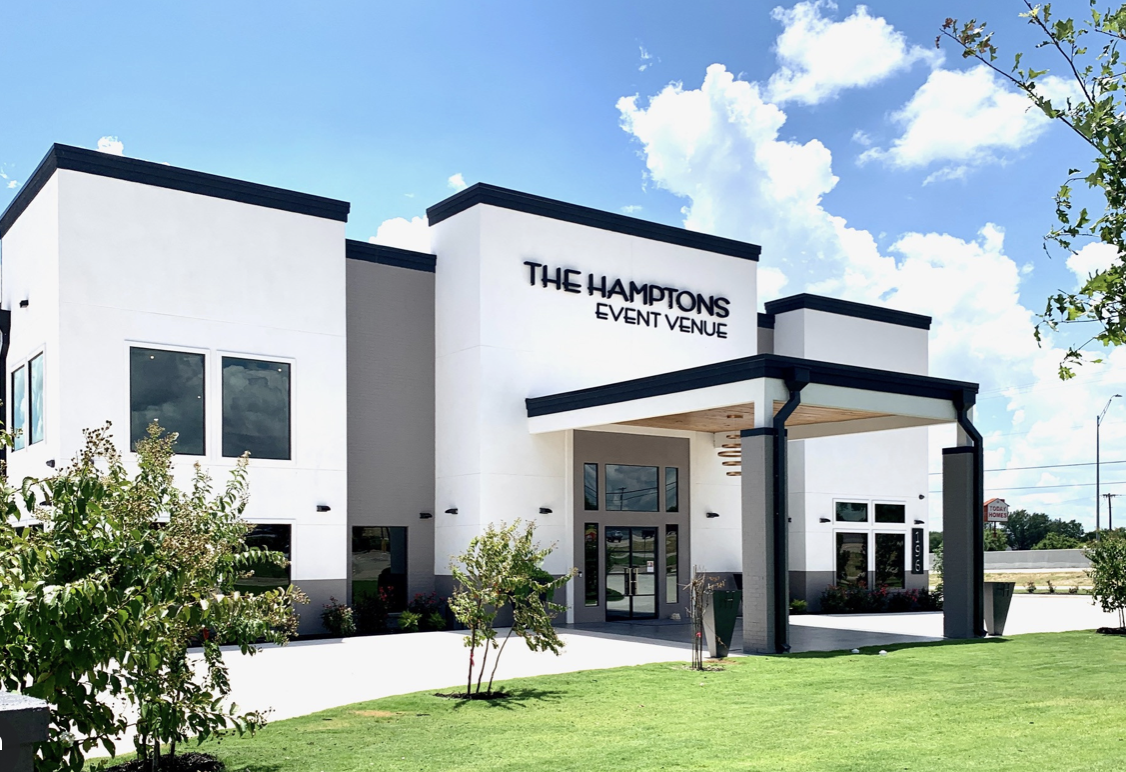 The Wedding Website of La'Wanda Maxwell and Michael Olaniran