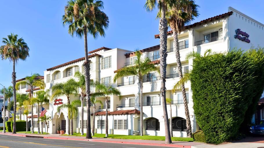 The Wedding Website of Kara LaBorde and Jorge Rodarte