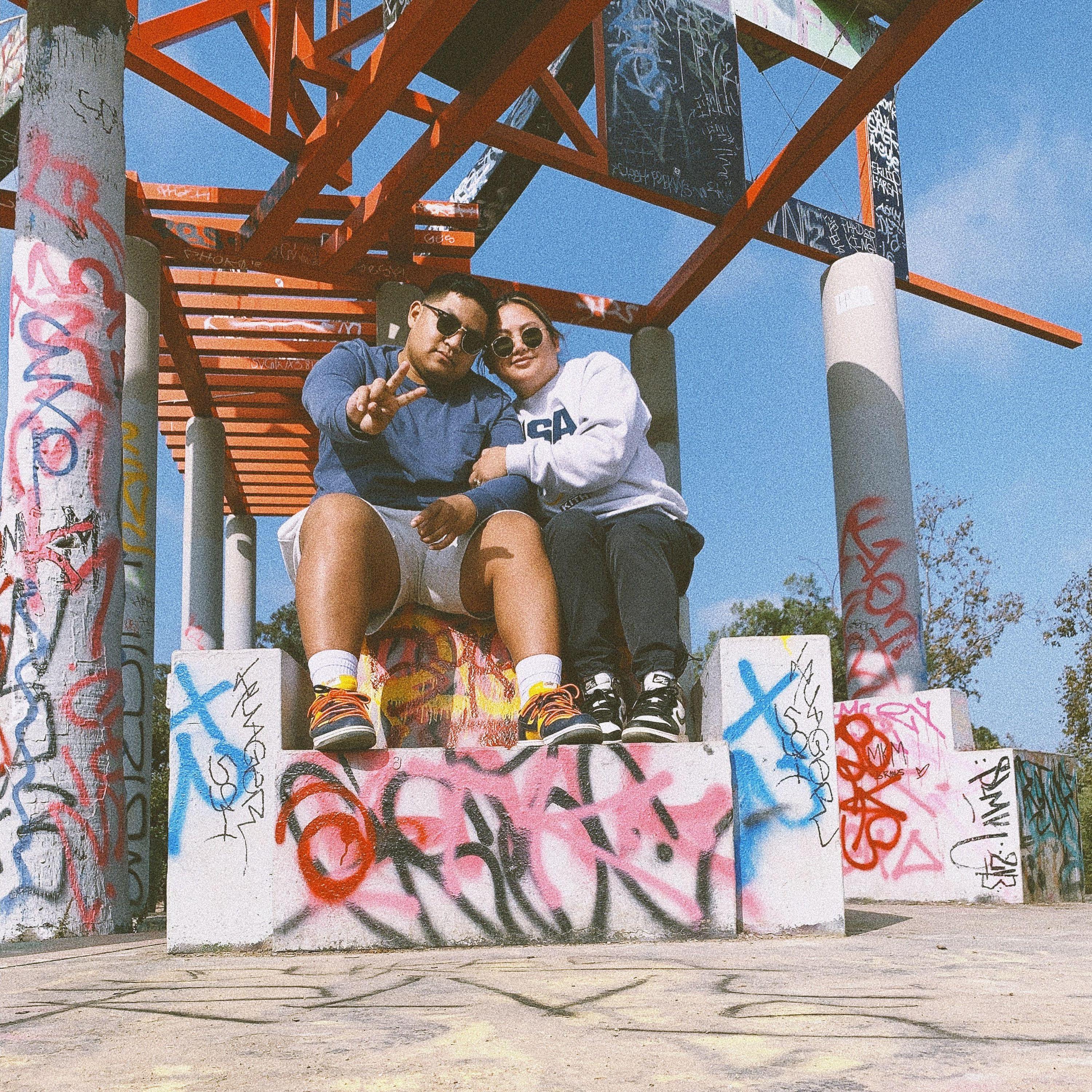 LA