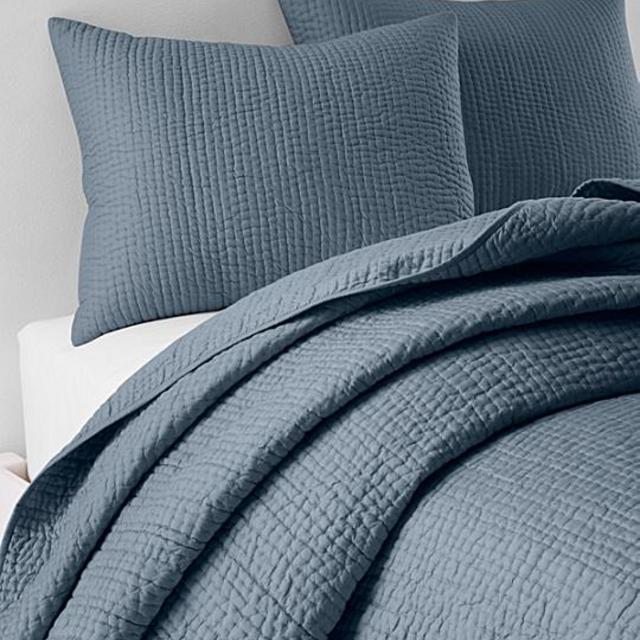 Dream Quilt in Bay Blue (King Size)