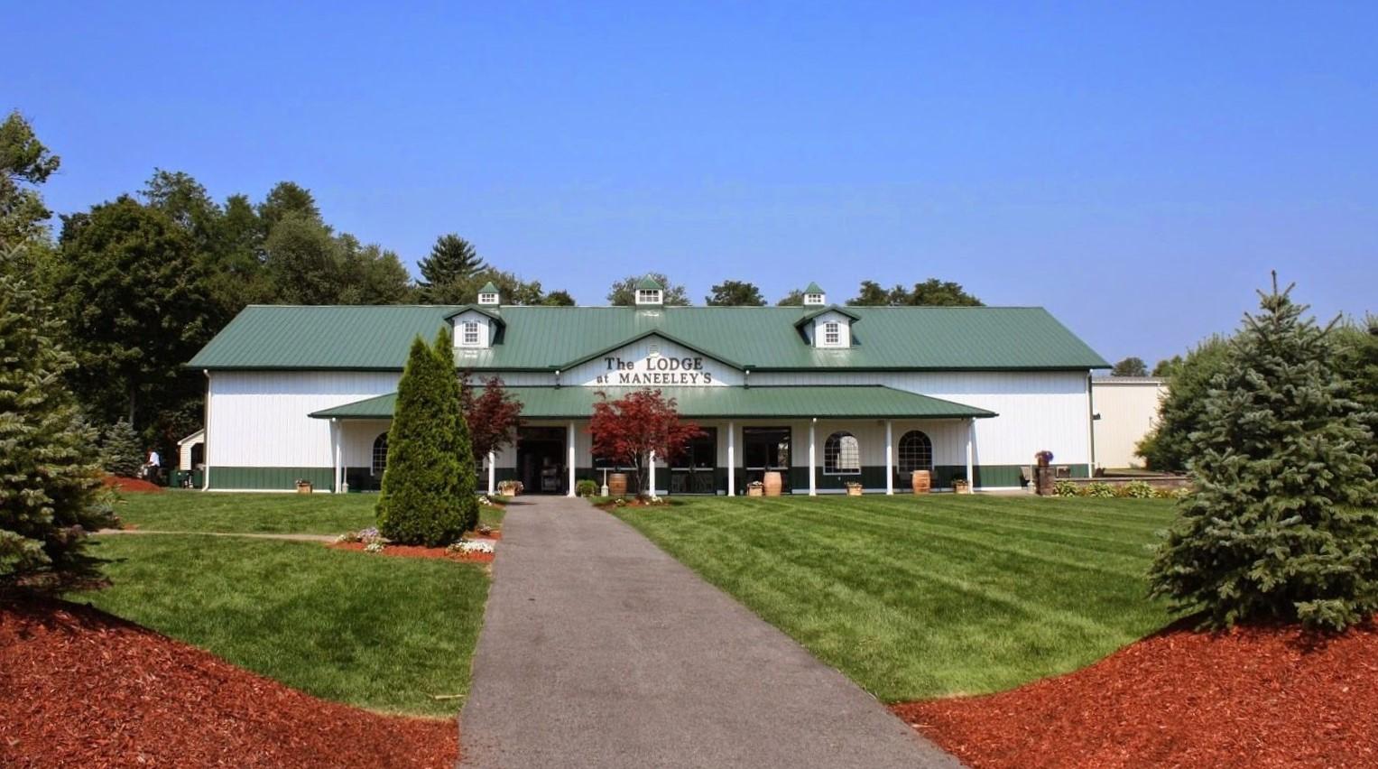 The Wedding Website of Anna Carriero and Jared Grimm