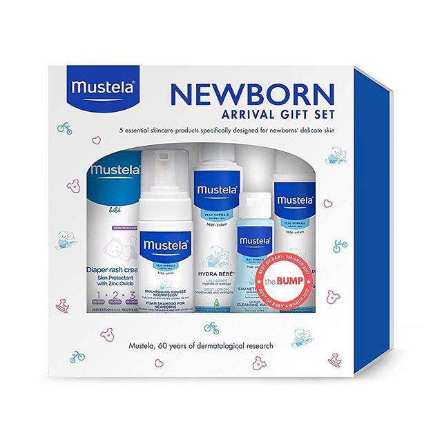 Mustela Newborn Arrival Gift Set - Baby Skincare & Bath Time Essentials - Natural & Plant Based - 5 Items Set