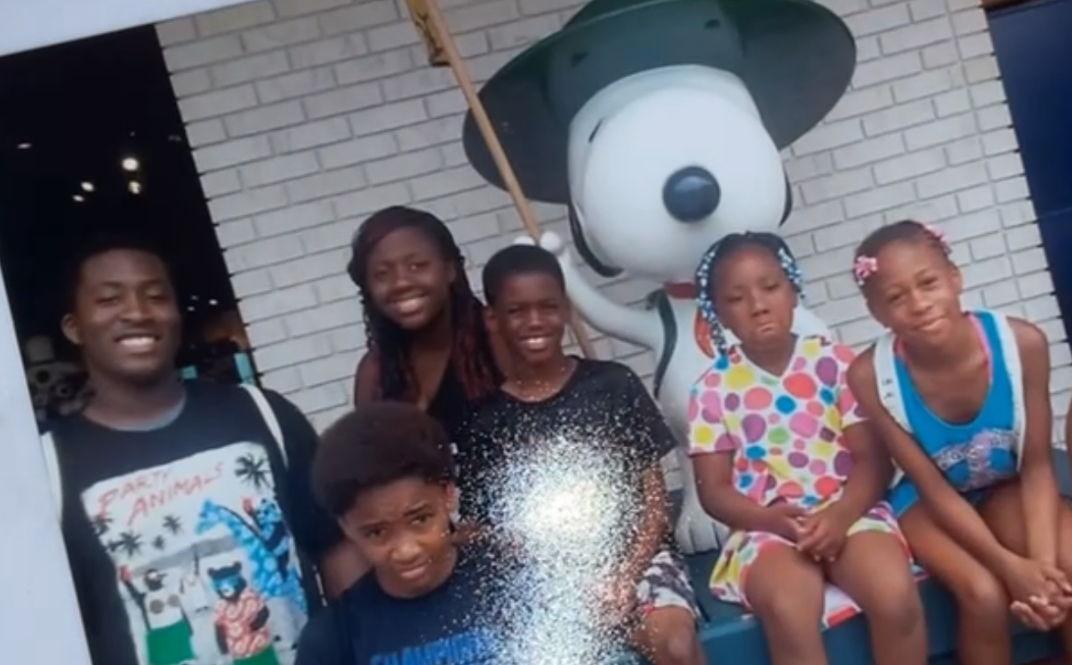 The Wedding Website of TaLaunda Brielle Robinson-Washington and Desmond Burns