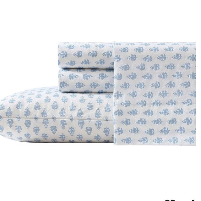 Laura Ashley - Queen Size Sheet Set, 100% Cotton Percale Bedding with Matching Pillowcases, Fully Elastic Fitted Sheet, Deep Pocket, Floral Room Decor (Francesca Blue)