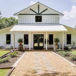 Nutwood Winery Tasting Room & Vineyard Cafe