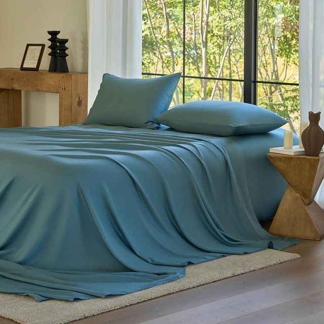 Sijo AiryWeight Tencel Sheet Set, 100% Lyocell Derived from Eucalyptus, Buttery Soft, Architectural Digest Best Cooling Sheets Winner - 4pc - 2 Pillowcases 1 Fitted 1 Top (Teal, Queen)