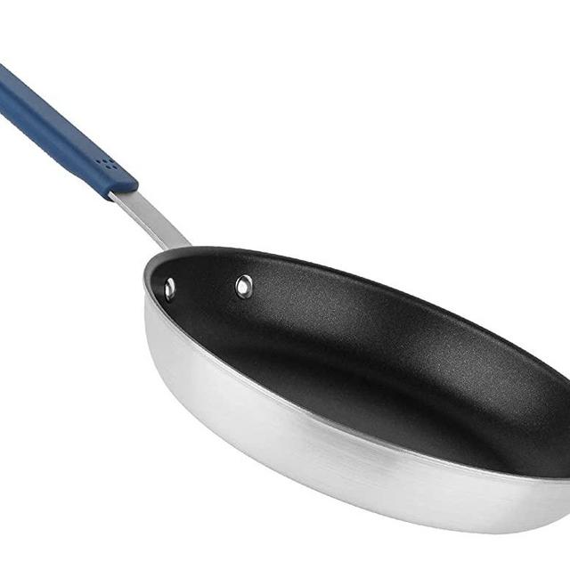 Misen Nonstick Frying Pan - Non Stick Fry Pans for Cooking Eggs, Omelettes and More - 12 Inch Cooking Surface Nonstick Skillet