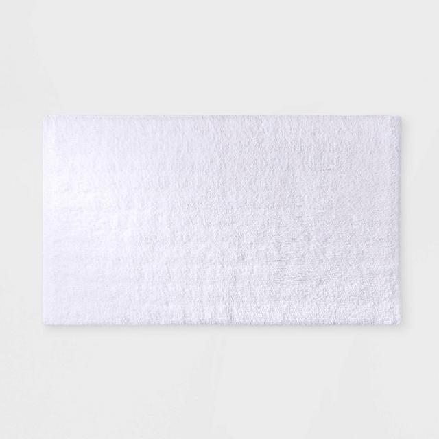 24"x40" Ultra Soft Tufted Bath Rug White - Casaluna™