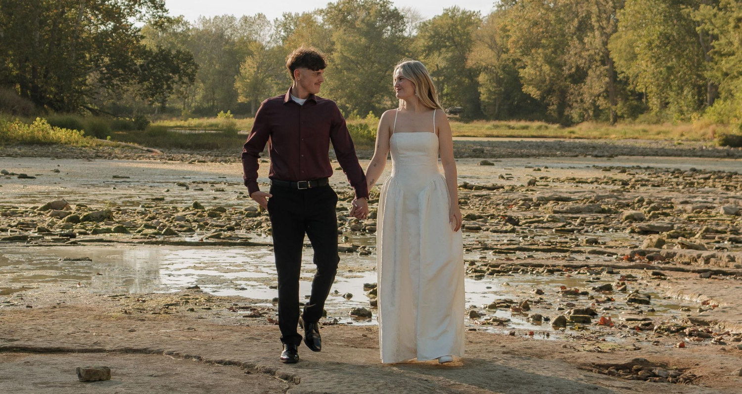 The Wedding Website of Chloe Thompson and Hunter Powell