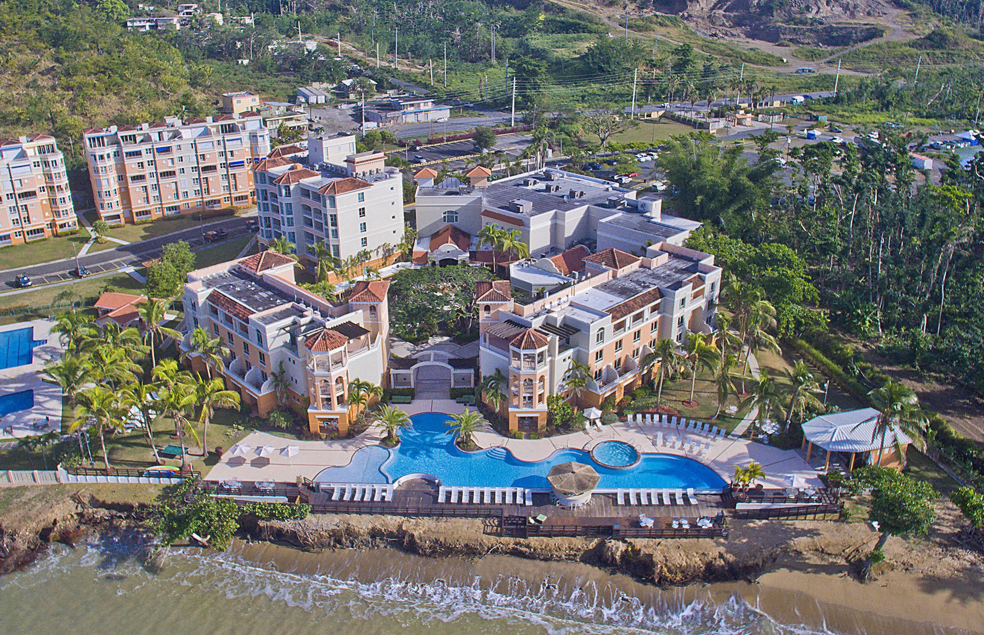 The Wedding Website of Carolina Vargas and Brandon Garcia