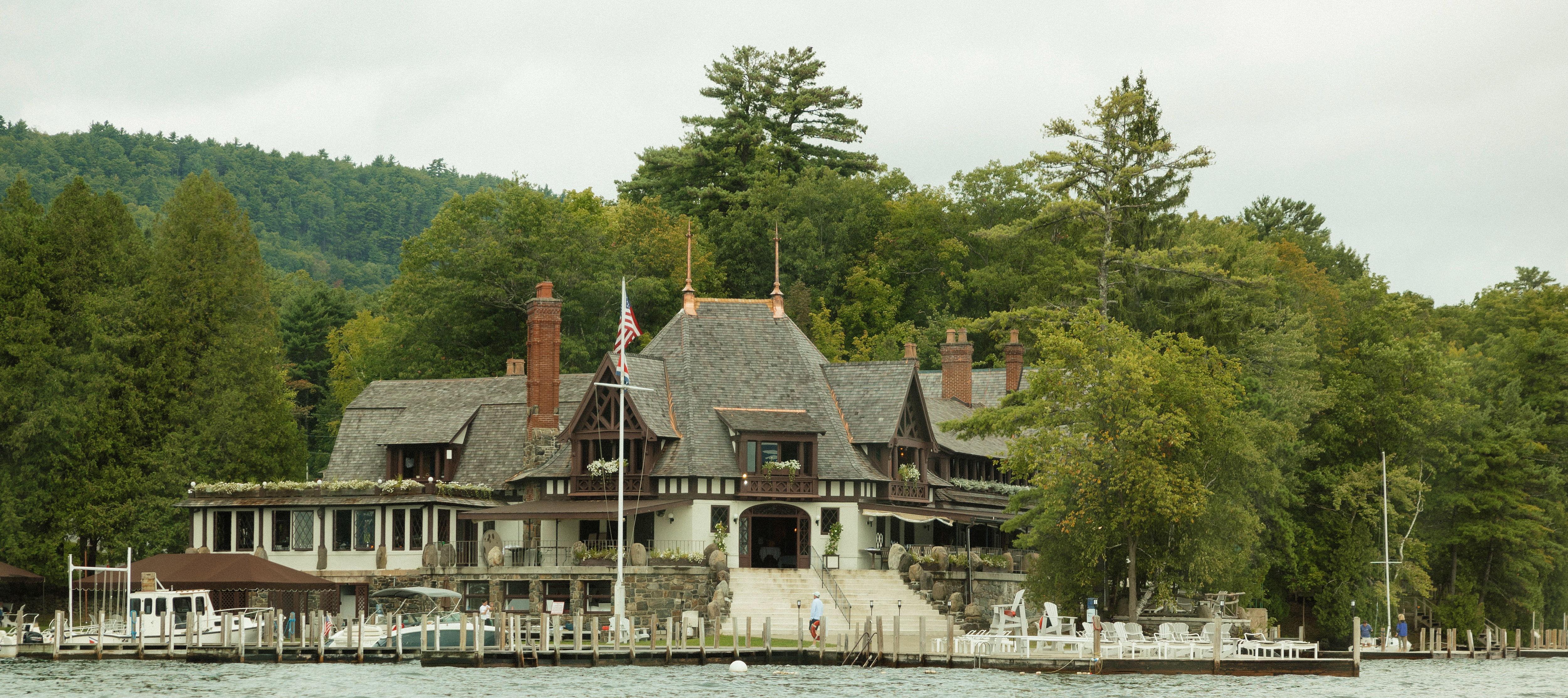 The Wedding Website of Christopher Vesic and Lindsey DeNooyer