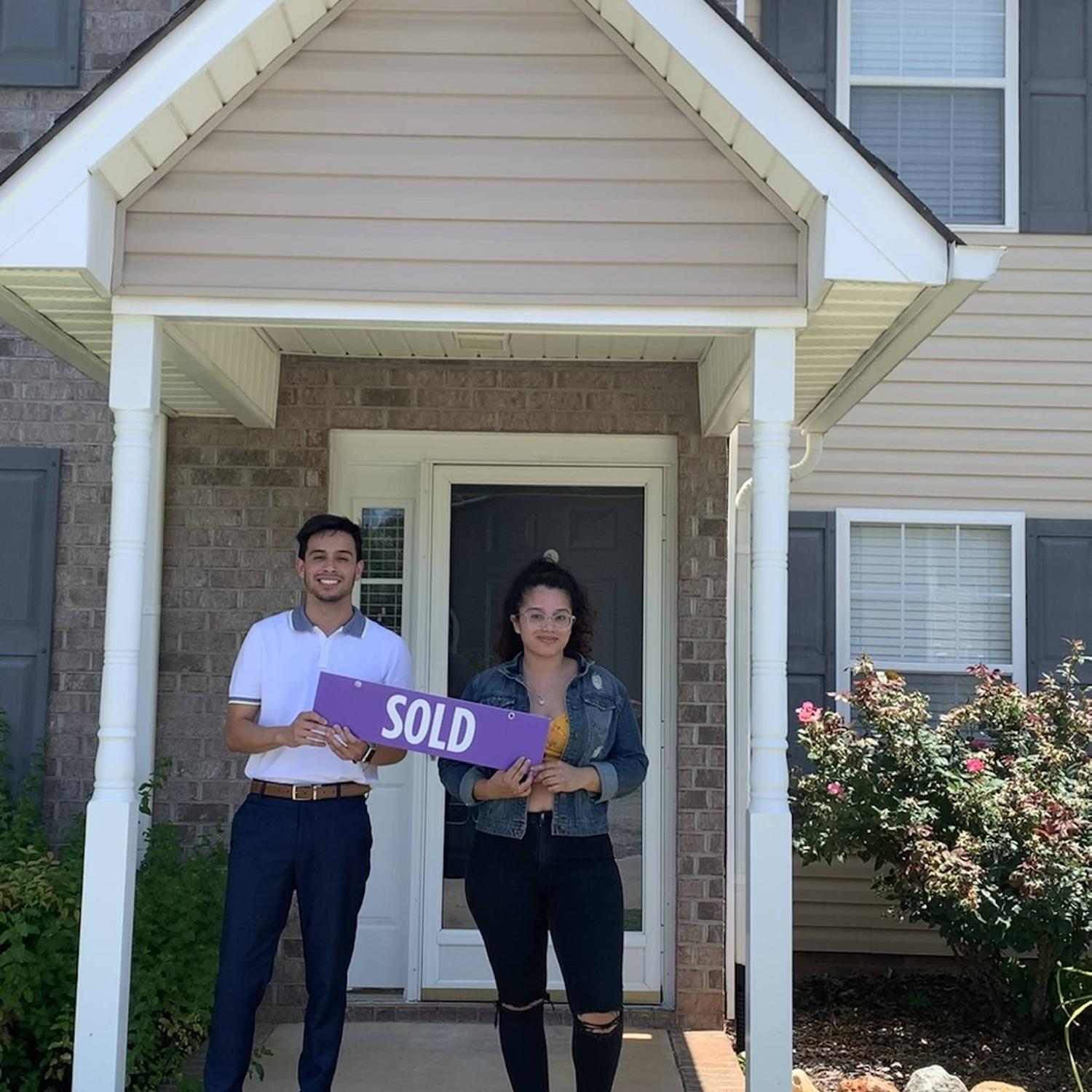 2020 - How We Met : 

Alejandro was my realtor. After helping me buy my first home, he asked me to dinner to celebrate. One dinner led to countless memories and the rest is history! ❤️